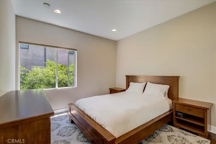 11815 Laurelwood Drive 5, Studio City, California 91604