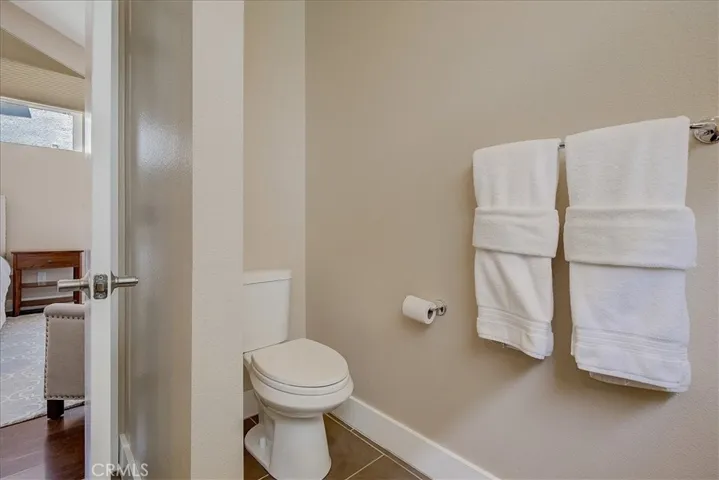 11815 Laurelwood Drive 5, Studio City, California 91604