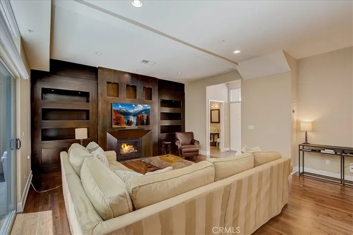11815 Laurelwood Drive 5, Studio City, California 91604