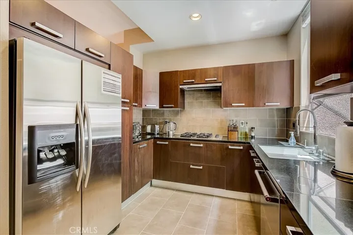 11815 Laurelwood Drive 5, Studio City, California 91604