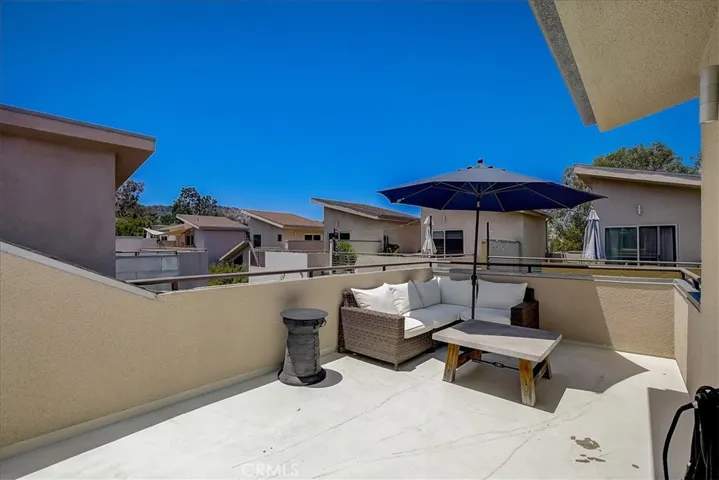 11815 Laurelwood Drive 5, Studio City, California 91604