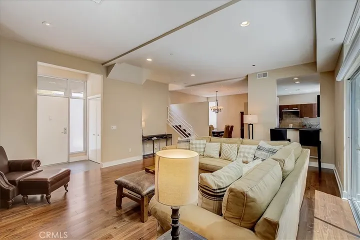 11815 Laurelwood Drive 5, Studio City, California 91604
