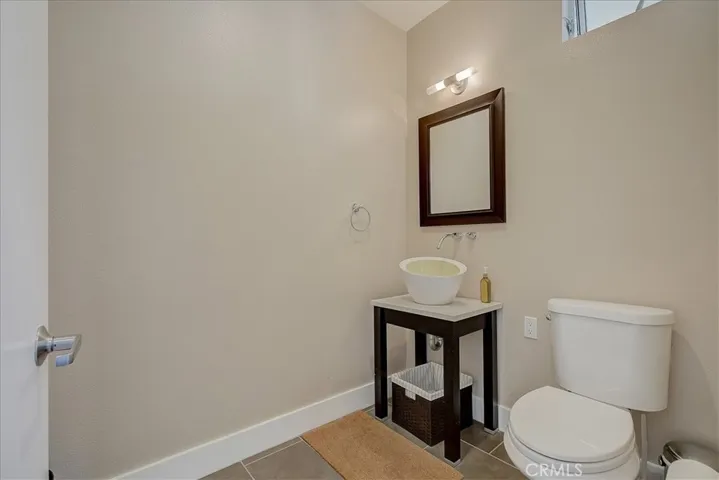 11815 Laurelwood Drive 5, Studio City, California 91604