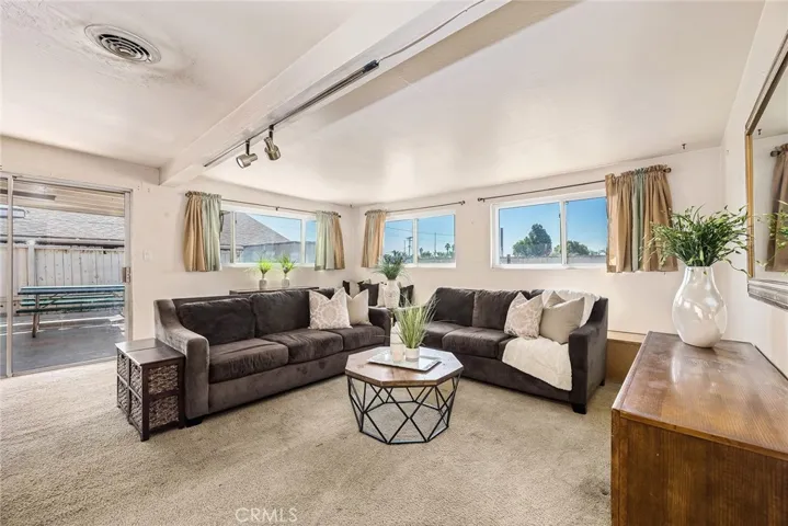 9442 Pacific Avenue, Anaheim, California 92804