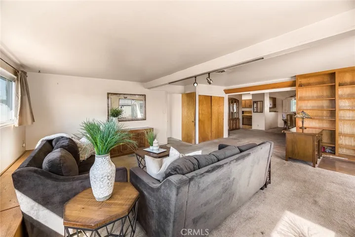 9442 Pacific Avenue, Anaheim, California 92804