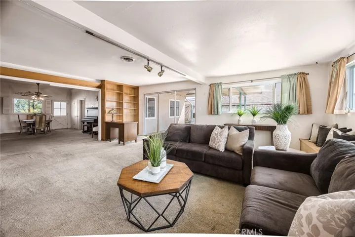 9442 Pacific Avenue, Anaheim, California 92804