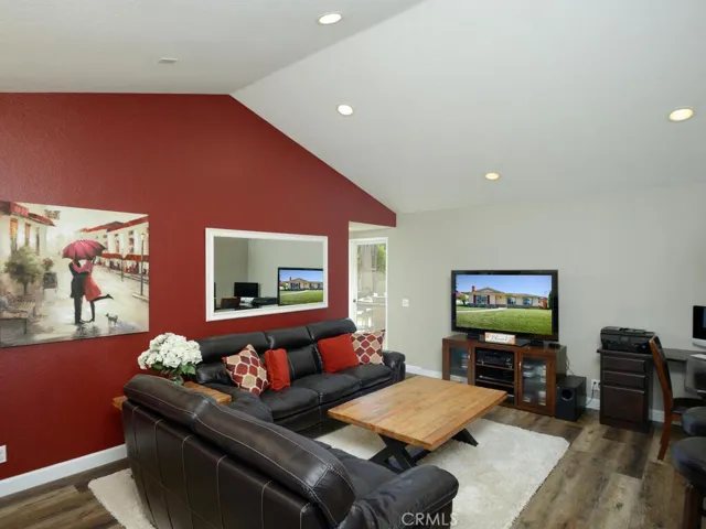 Spacious Family room with built in desk