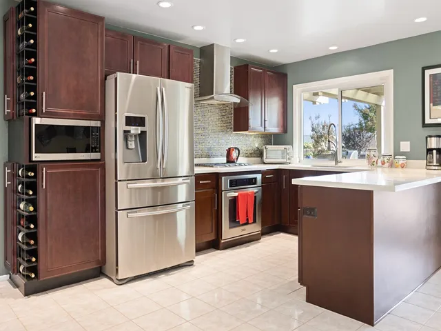 645 W Francis Street, Ontario, California 91762