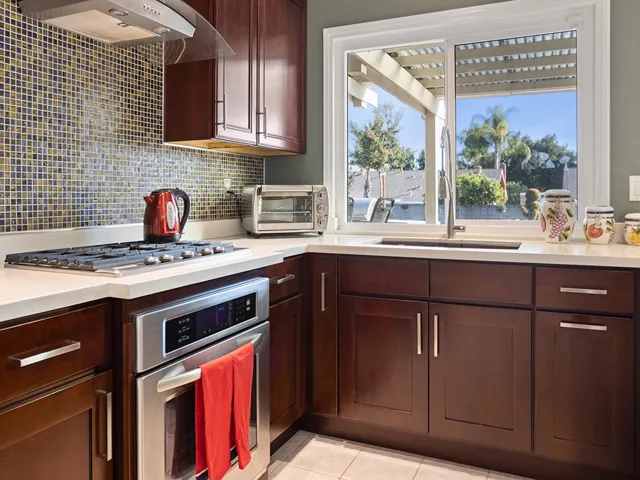 645 W Francis Street, Ontario, California 91762