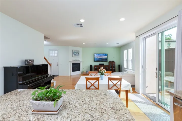 3330 Ridge Park Court, Long Beach, California 90804