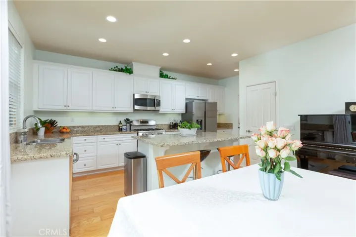 3330 Ridge Park Court, Long Beach, California 90804