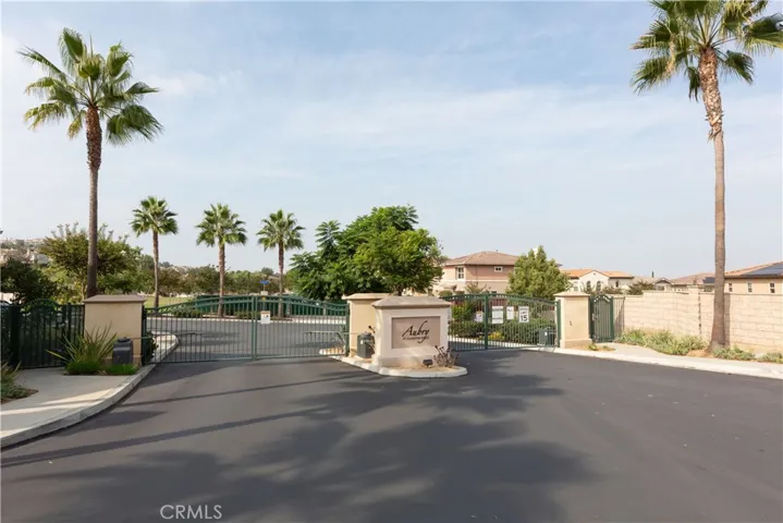 3330 Ridge Park Court, Long Beach, California 90804