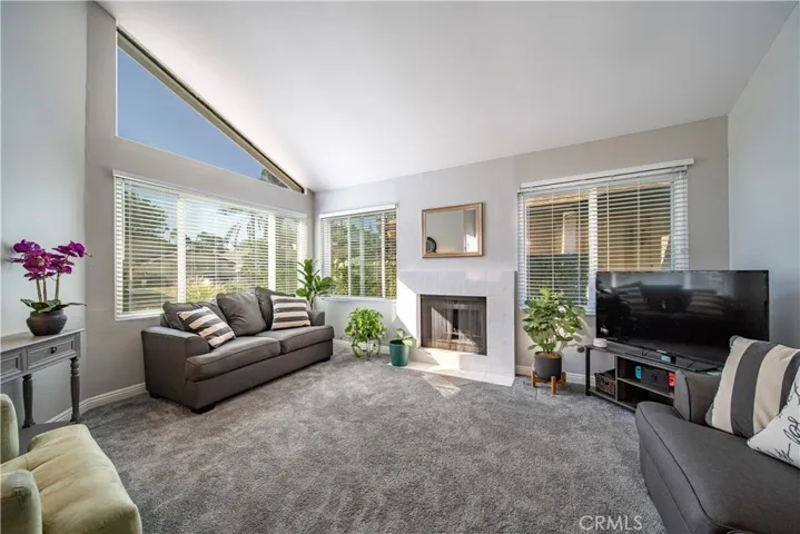 Nice and bright livingroom