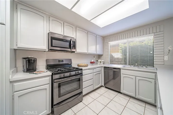 21921 Vintage Street, Chatsworth, California 91311