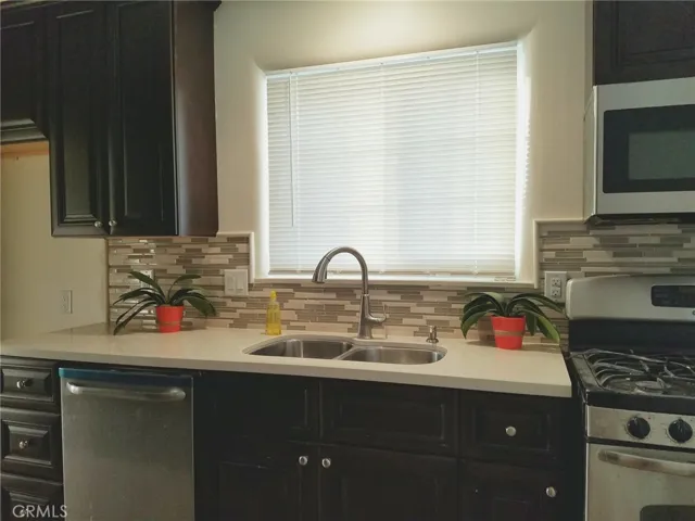 1903 Earlington Avenue, Duarte, California 91010