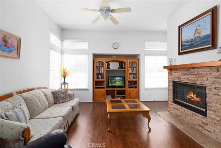 1999 Pecan Tree Street, Hemet, California 92545