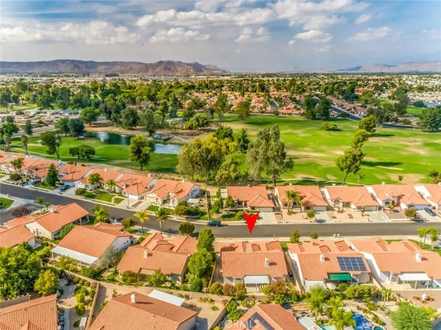 1999 Pecan Tree Street, Hemet, California 92545