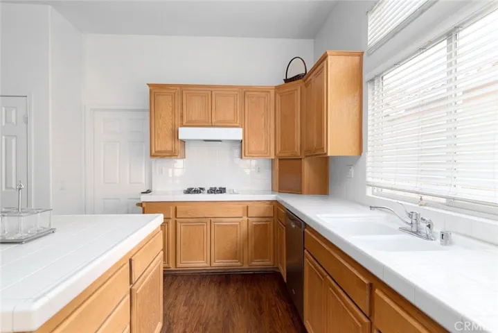 1999 Pecan Tree Street, Hemet, California 92545