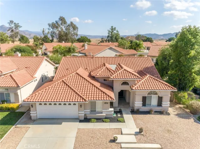 1999 Pecan Tree Street, Hemet, California 92545