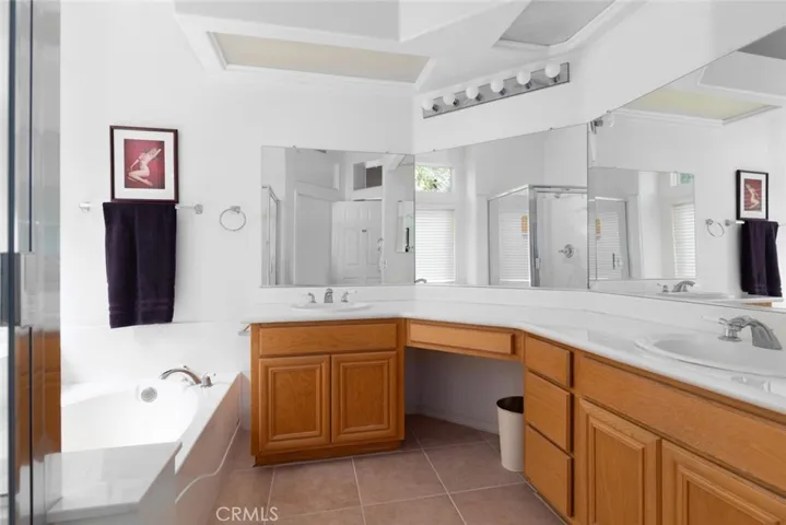 1999 Pecan Tree Street, Hemet, California 92545