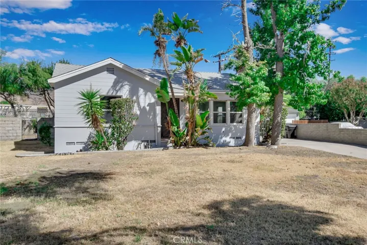 286 Larkspur Drive, San Bernardino, California 92404