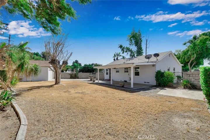 286 Larkspur Drive, San Bernardino, California 92404