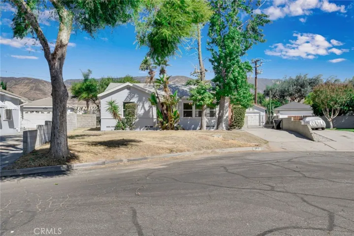 286 Larkspur Drive, San Bernardino, California 92404