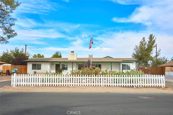 13060 Algonquin Road, Apple Valley, California 92308