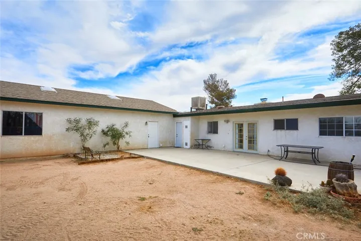13060 Algonquin Road, Apple Valley, California 92308