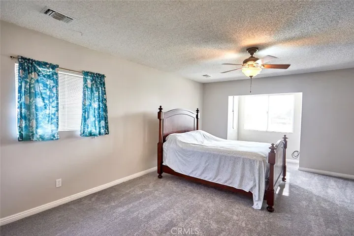 13060 Algonquin Road, Apple Valley, California 92308