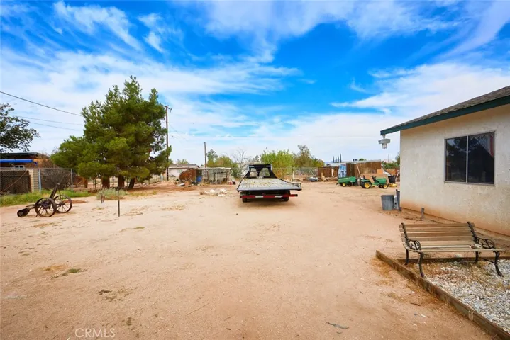 13060 Algonquin Road, Apple Valley, California 92308