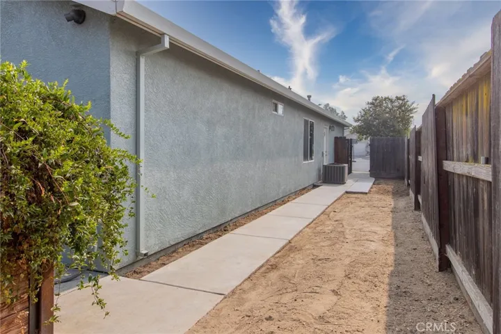 6115 Lea Court, Winton, California 95388