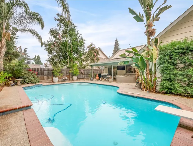 7365 N Recreation Avenue, Fresno, California 93720