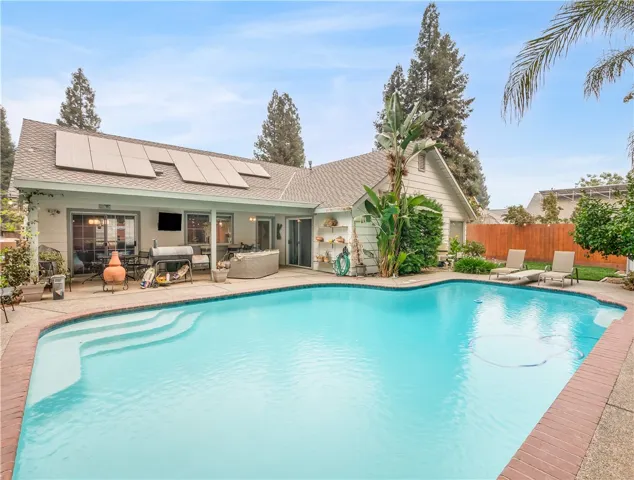 7365 N Recreation Avenue, Fresno, California 93720