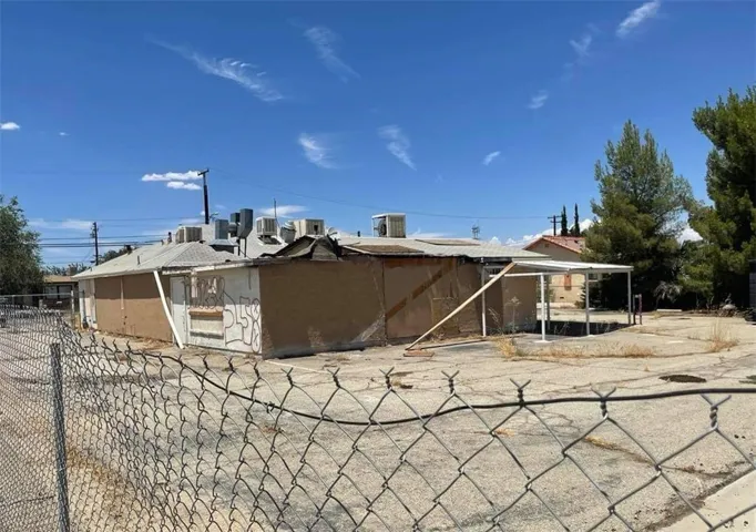 38580 9th Street E, Palmdale, California 93550