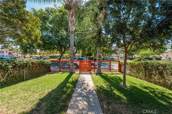 1307 W Chandler Boulevard, Burbank, California 91506