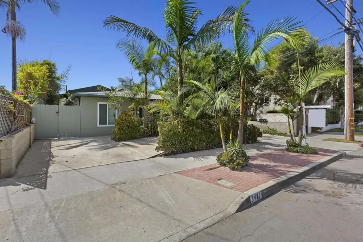 3481 Garfield St, Carlsbad, California 92008