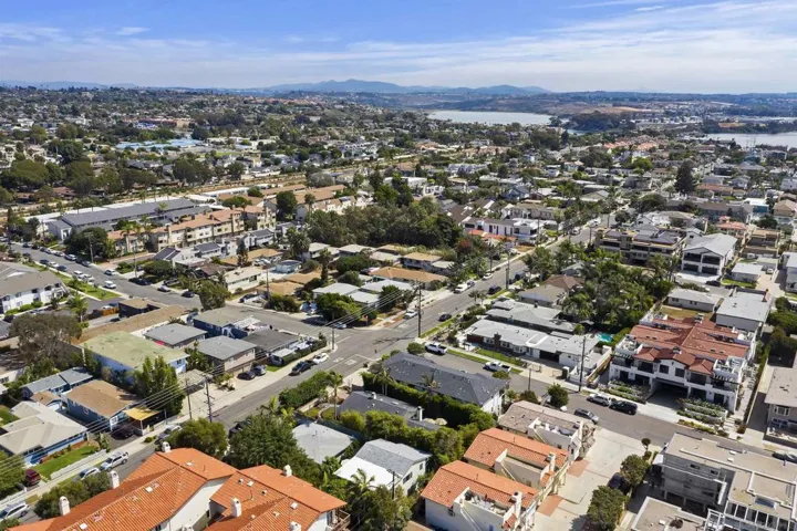 3481 Garfield St, Carlsbad, California 92008