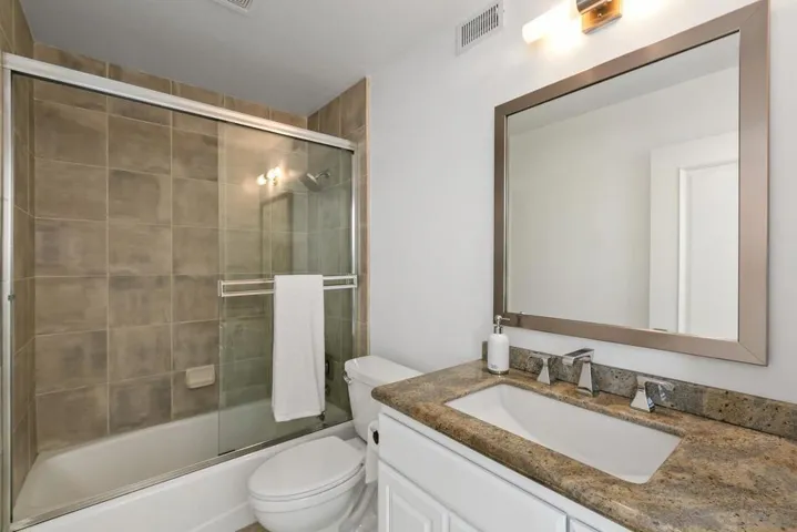 7784 Lookout Drive, La Jolla, California 92037