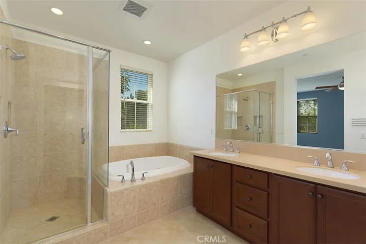 79 Playa Circle, Aliso Viejo, California 92656
