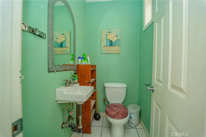 1/2 bathroom in the garage