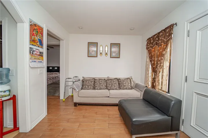 Unit # 3637 1/2 Living room