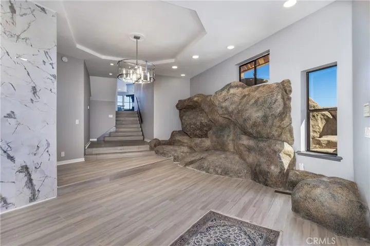 806 Boulder Road, Big Bear, California 92315