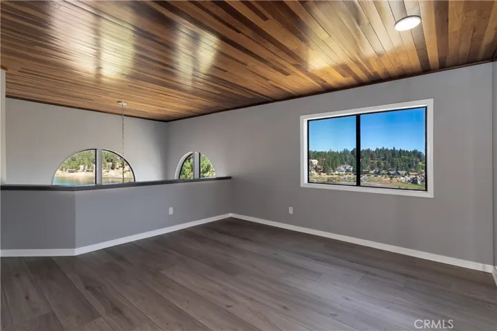 806 Boulder Road, Big Bear, California 92315