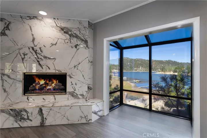 806 Boulder Road, Big Bear, California 92315