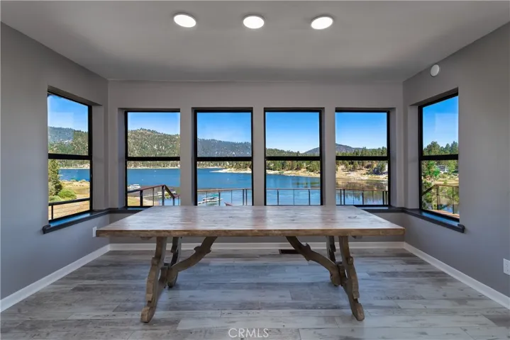 806 Boulder Road, Big Bear, California 92315