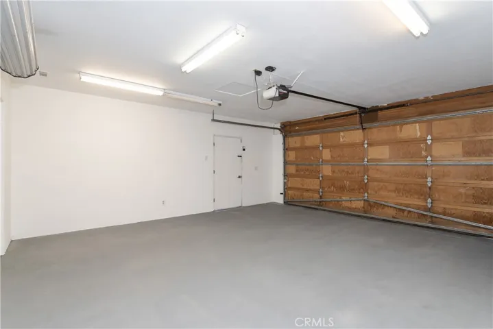 806 Boulder Road, Big Bear, California 92315