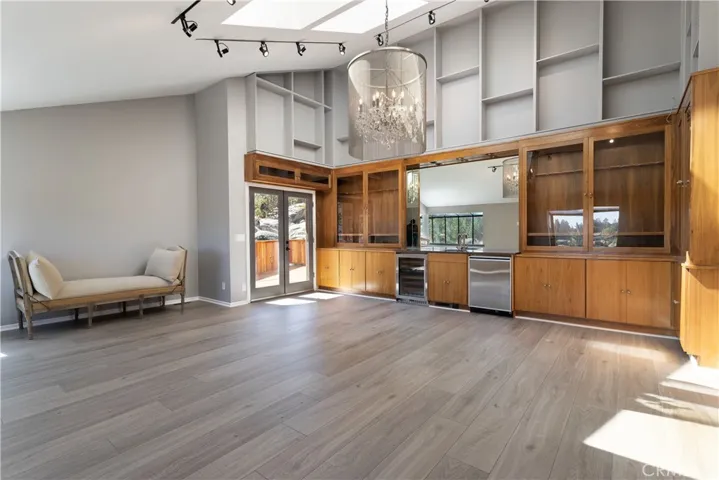 806 Boulder Road, Big Bear, California 92315