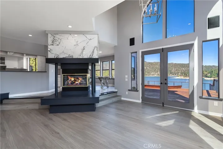 806 Boulder Road, Big Bear, California 92315