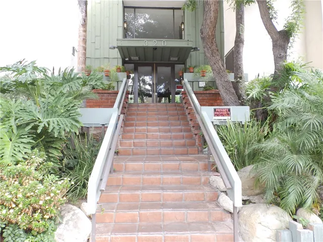320 S Ardmore Avenue 119, Los Angeles, California 90020